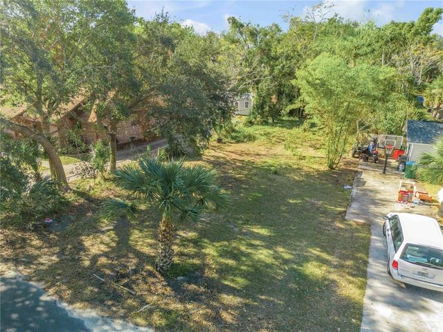 534 N MYRTLE AVENUE, New Smyrna Beach, FL 32168