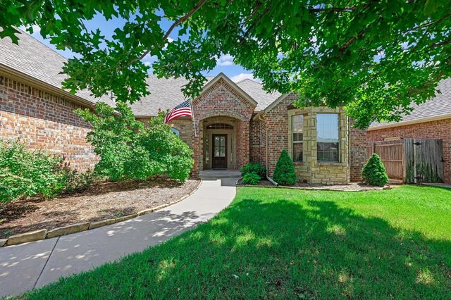 1716 NW 184th Street, Edmond, OK 73012