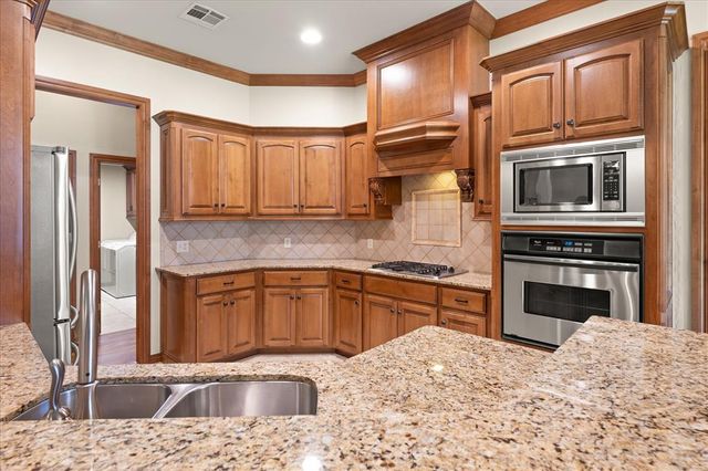 1716 NW 184th Street, Edmond, OK 73012