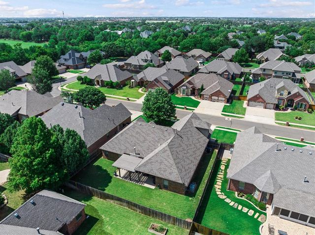 1716 NW 184th Street, Edmond, OK 73012