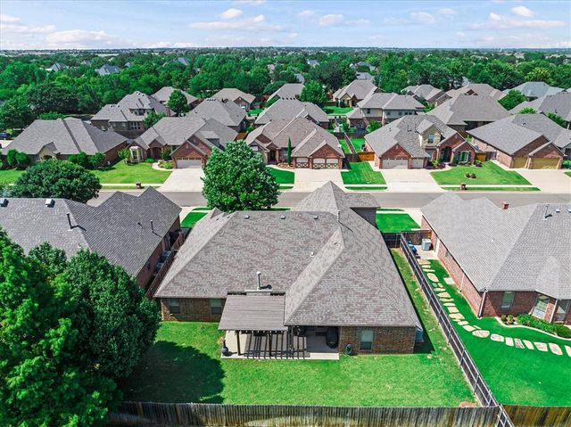 1716 NW 184th Street, Edmond, OK 73012