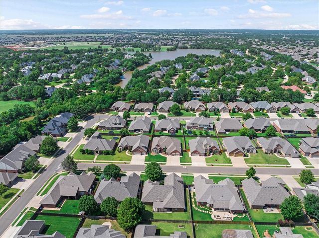 1716 NW 184th Street, Edmond, OK 73012