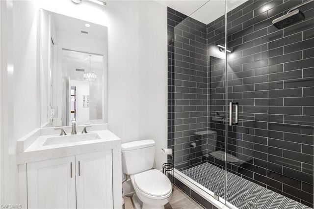 850 Central AVE 207, Naples, FL 34102