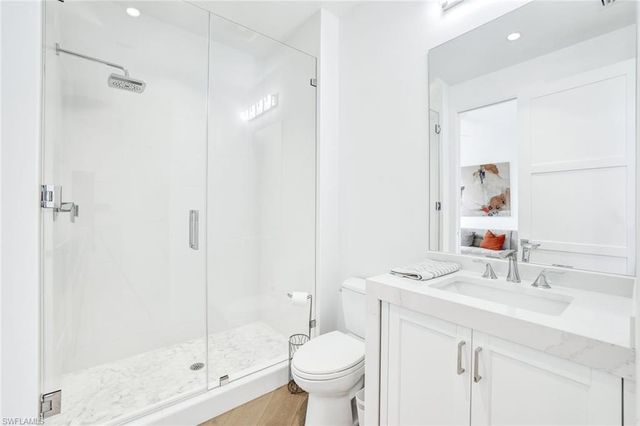 850 Central AVE 207, Naples, FL 34102