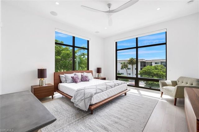 850 Central AVE 207, Naples, FL 34102