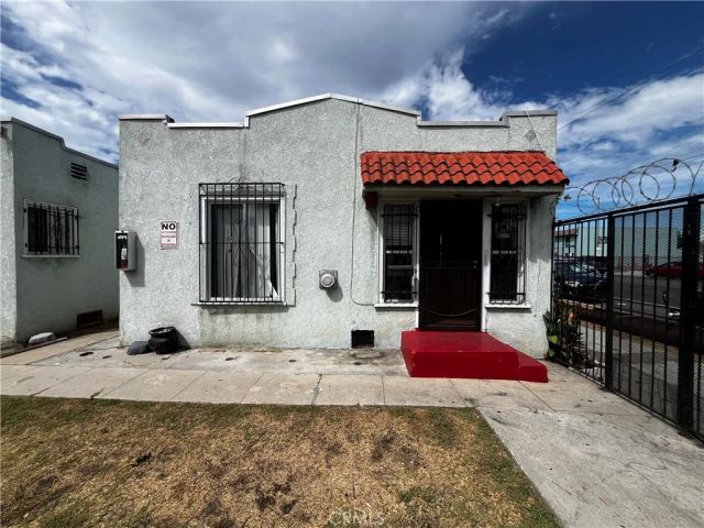 6325 S Figueroa Street, Los Angeles, CA 90003