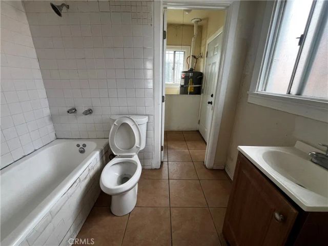 6325 S Figueroa Street, Los Angeles, CA 90003