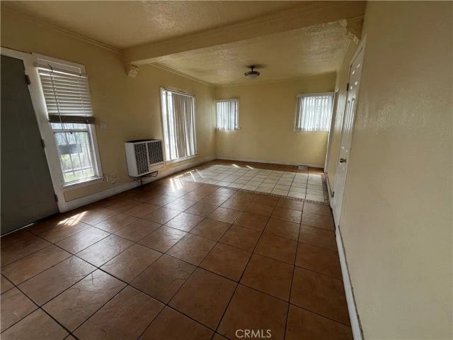 6325 S Figueroa Street, Los Angeles, CA 90003