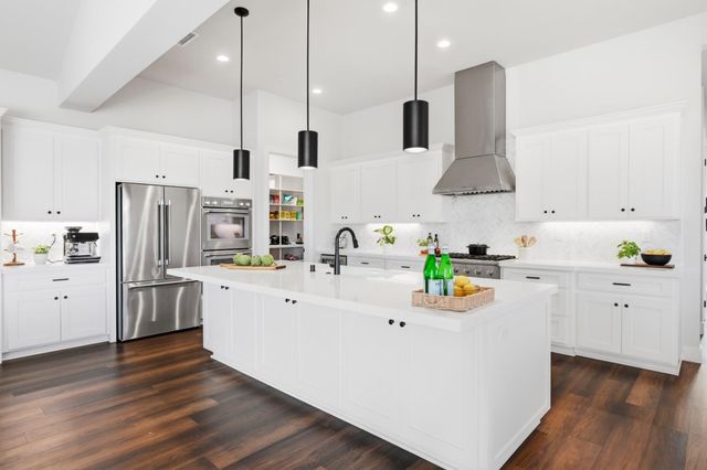 3000 Parella Ct, West Sacramento, CA 95691