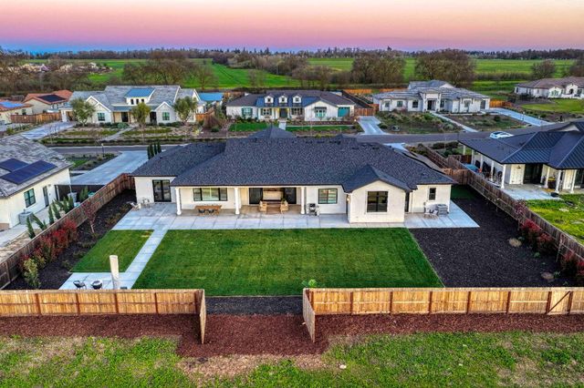 3000 Parella Ct, West Sacramento, CA 95691