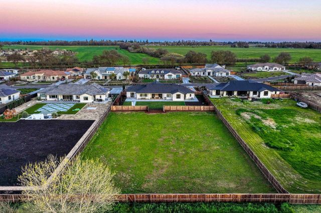 3000 Parella Ct, West Sacramento, CA 95691