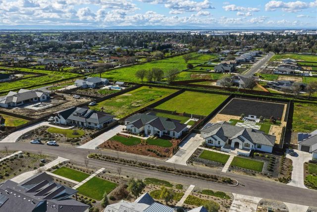 3000 Parella Ct, West Sacramento, CA 95691