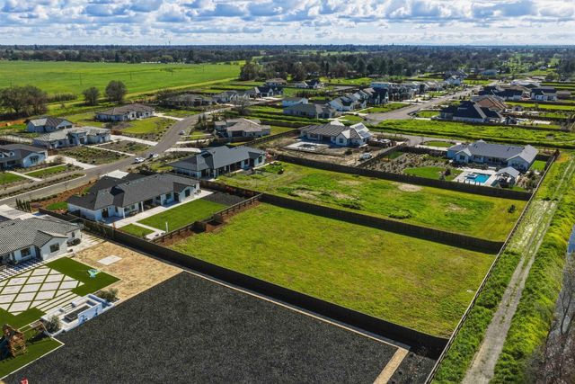 3000 Parella Ct, West Sacramento, CA 95691