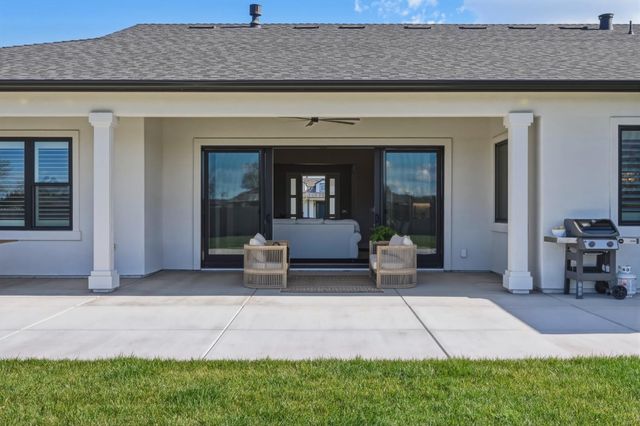 3000 Parella Ct, West Sacramento, CA 95691