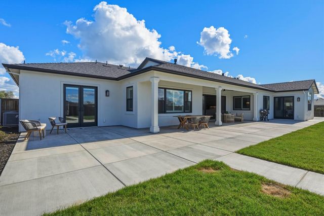 3000 Parella Ct, West Sacramento, CA 95691