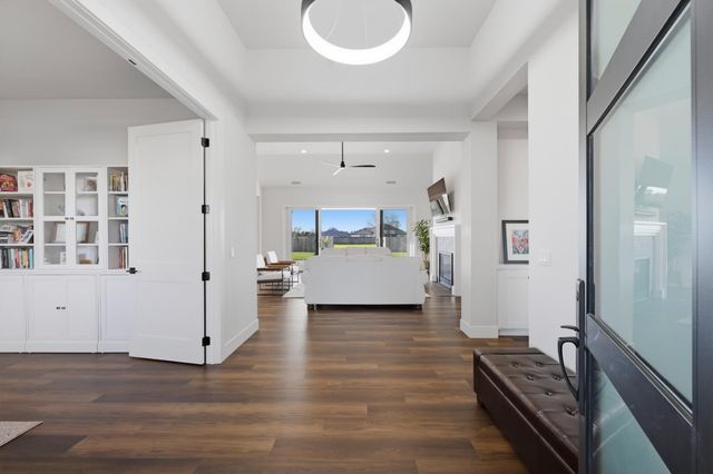 3000 Parella Ct, West Sacramento, CA 95691