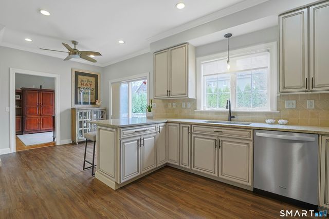 19 Cross Street, Greenwich, CT 06831