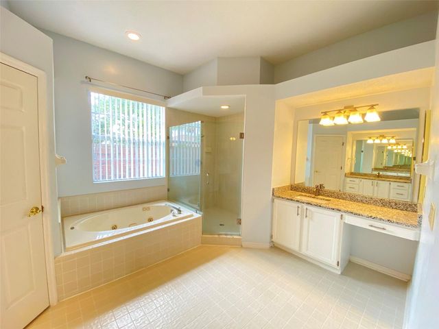 3708 MOLONA DRIVE, Orlando, FL 32837