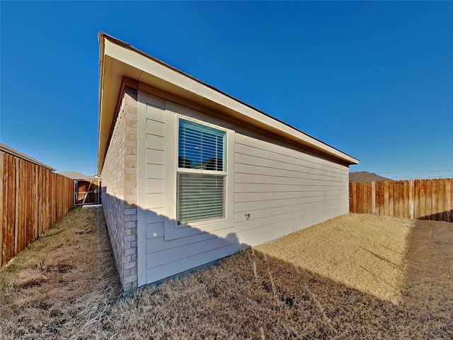 14036 Haggerston Drive, Pilot Point, TX 76258