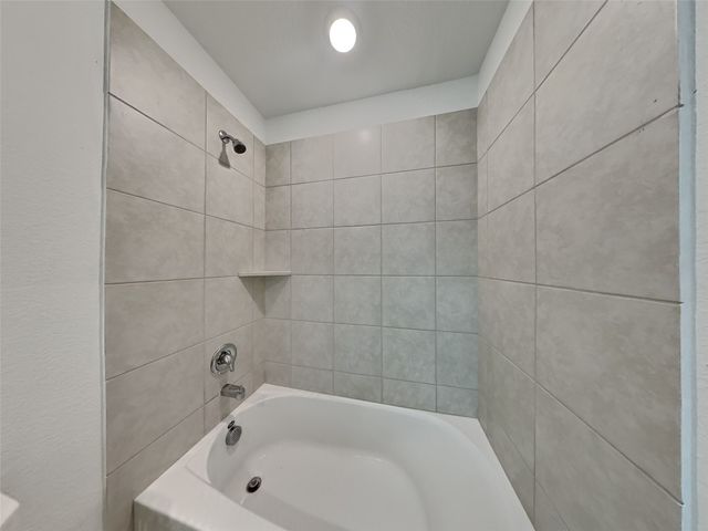 14036 Haggerston Drive, Pilot Point, TX 76258