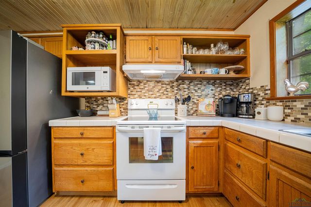 501 Lee Road, Kilgore, TX 75662