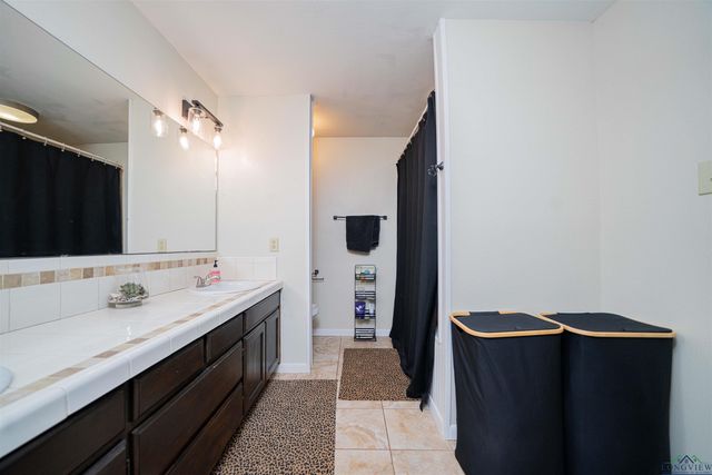 501 Lee Road, Kilgore, TX 75662