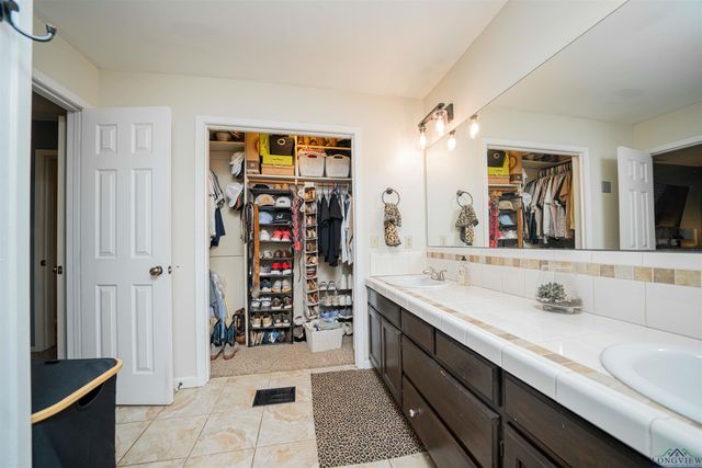 501 Lee Road, Kilgore, TX 75662