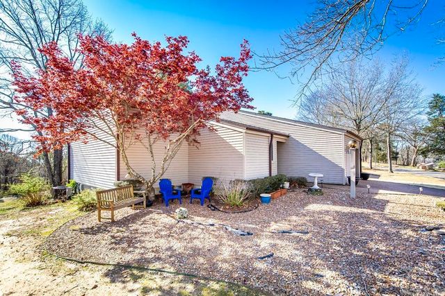 601 Woodlawn Dr Apt 28, Fairfield Bay, AR 72088