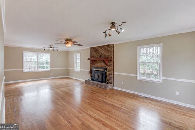 3346 Hidden Forest Drive, Snellville, GA 30078