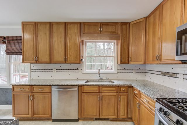 3346 Hidden Forest Drive, Snellville, GA 30078