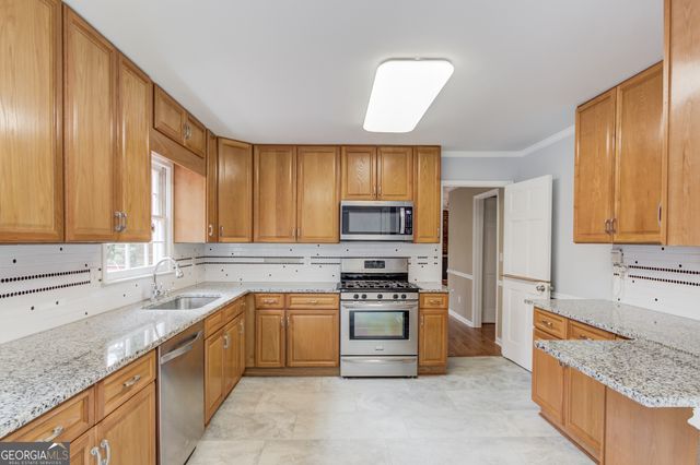 3346 Hidden Forest Drive, Snellville, GA 30078