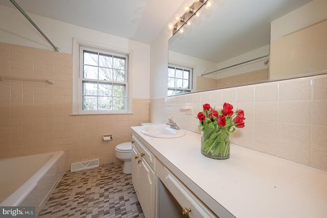 256 HATHAWAY LN, Wynnewood, PA 19096