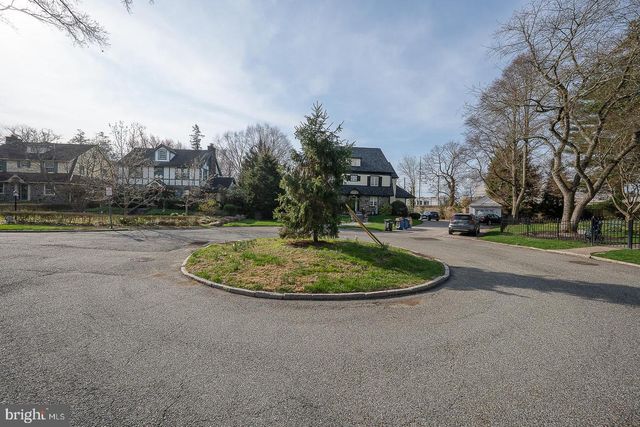 256 HATHAWAY LN, Wynnewood, PA 19096