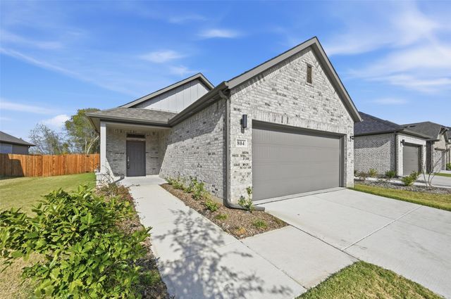 804 Pine Beach Drive, Princeton, TX 75071