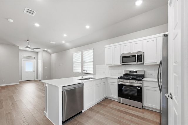 804 Pine Beach Drive, Princeton, TX 75071