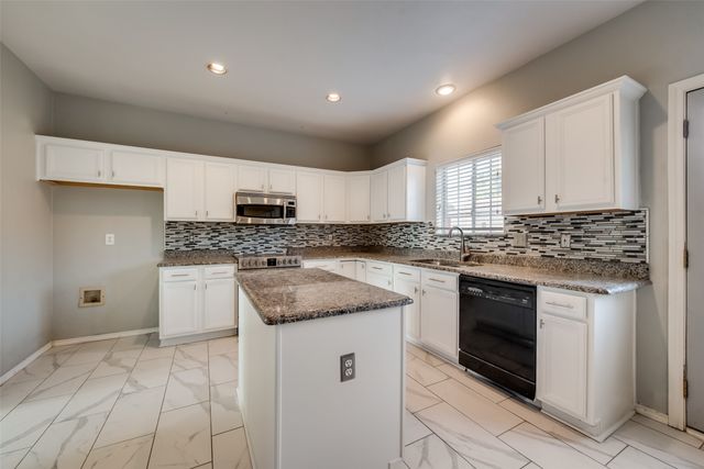 2007 Firewater Place, Lewisville, TX 75067