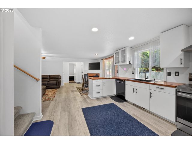 11720 Ne 32ND St, Vancouver, WA 98682