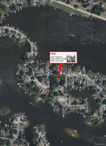 2472 Tackles Drive, White Lake, MI 48386