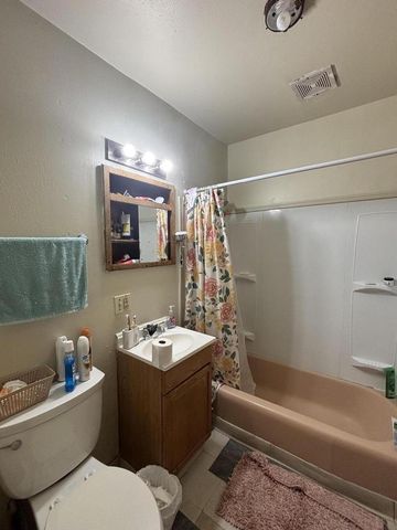 2963 N 36th STREET, Milwaukee, WI 53210