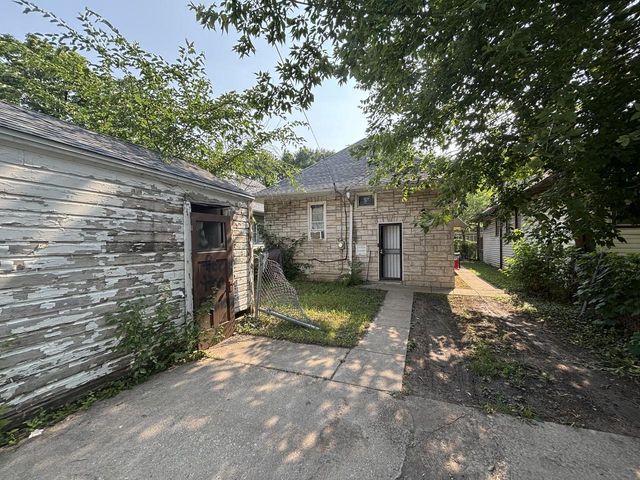 2963 N 36th STREET, Milwaukee, WI 53210