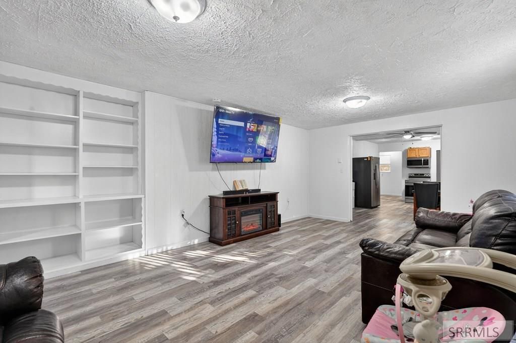 Image 11 of property listing at 1002 E Street, Rupert, ID 83350