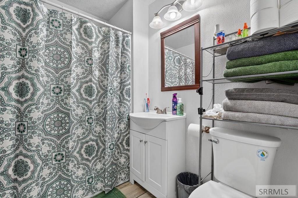 Image 27 of property listing at 1002 E Street, Rupert, ID 83350