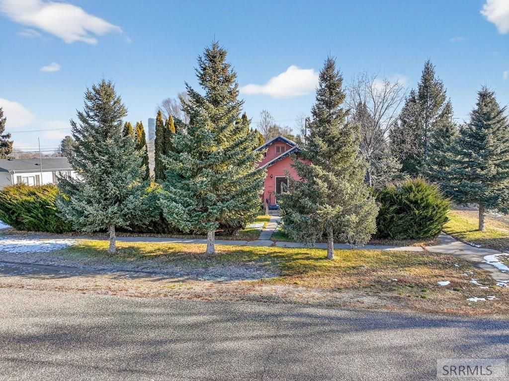 Image 35 of property listing at 1002 E Street, Rupert, ID 83350