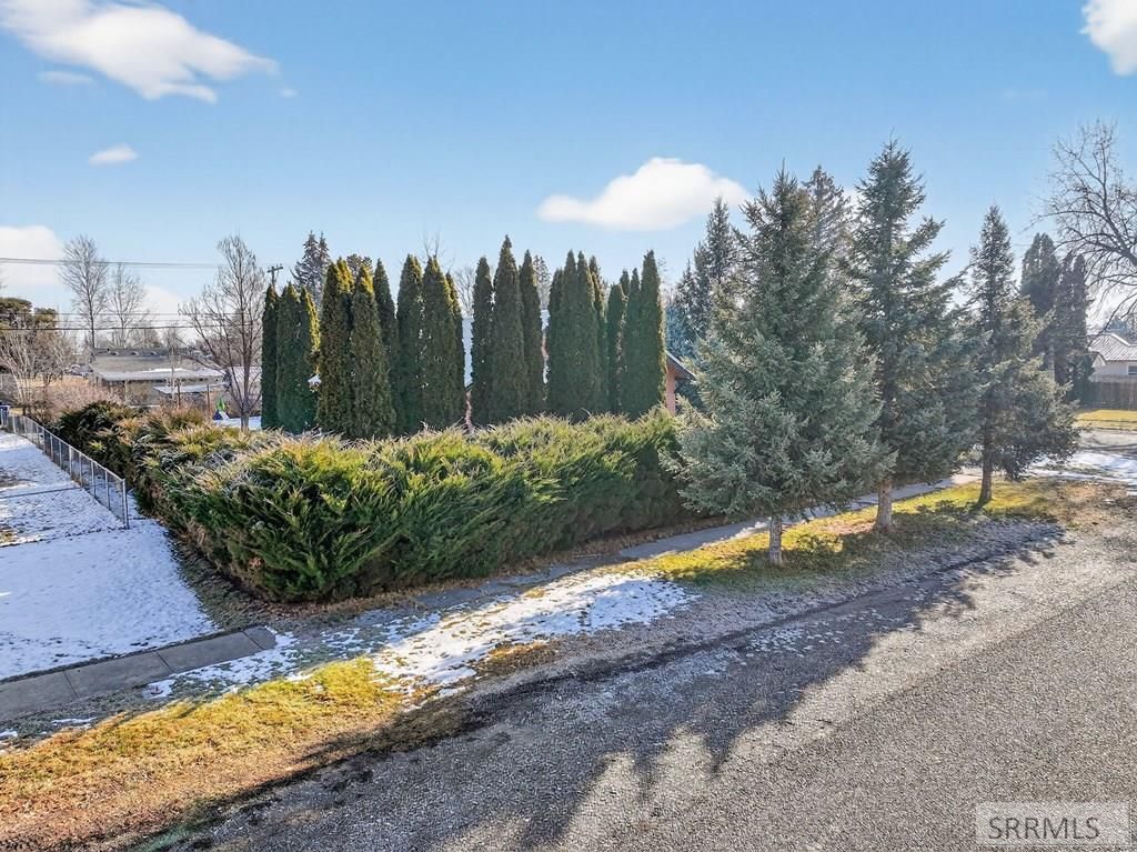 Image 37 of property listing at 1002 E Street, Rupert, ID 83350