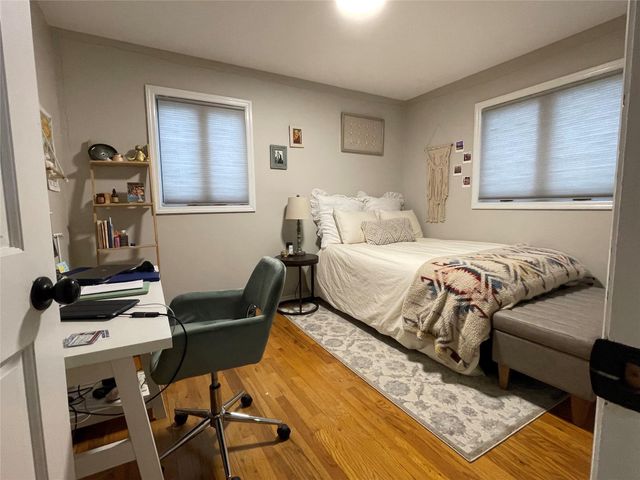 33 Pilgrim Drive, Port Jefferson, NY 11777