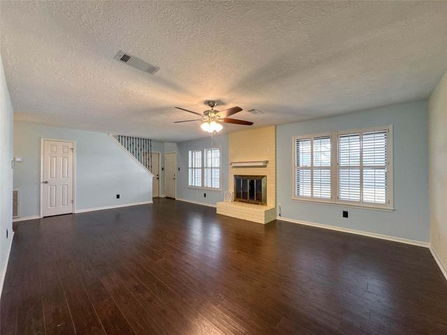3119 Pilgrims Point Lane, Pearland, TX 77581