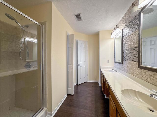 3119 Pilgrims Point Lane, Pearland, TX 77581