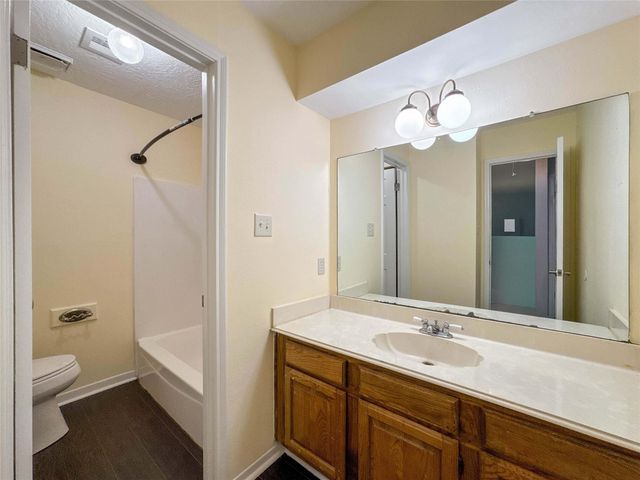 3119 Pilgrims Point Lane, Pearland, TX 77581