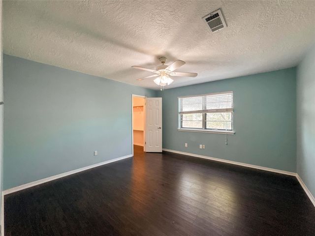 3119 Pilgrims Point Lane, Pearland, TX 77581