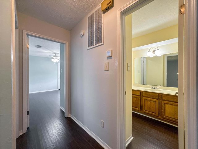 3119 Pilgrims Point Lane, Pearland, TX 77581